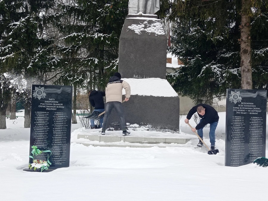 Волонтеры Щигровского района проводят совместную патриотическую акцию.