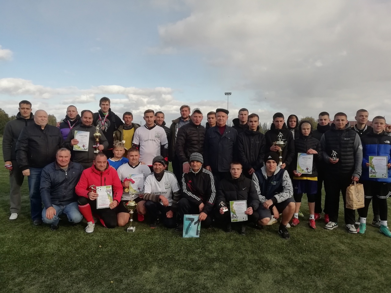 1 и 8 октября проходило Первенство по мини-футболу среди сельских и городских команд.