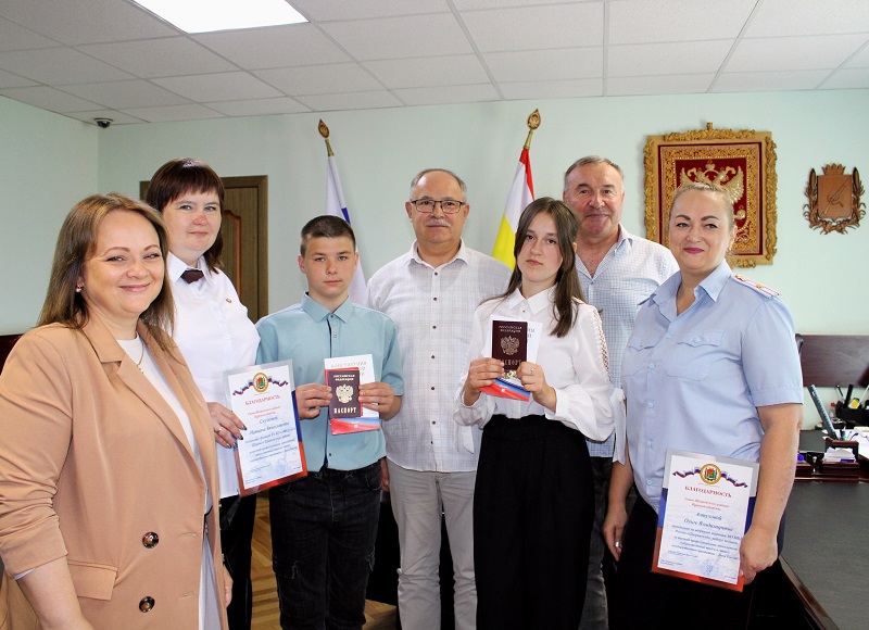 Торжественное вручение паспортов юным гражданам Щигровского района!.